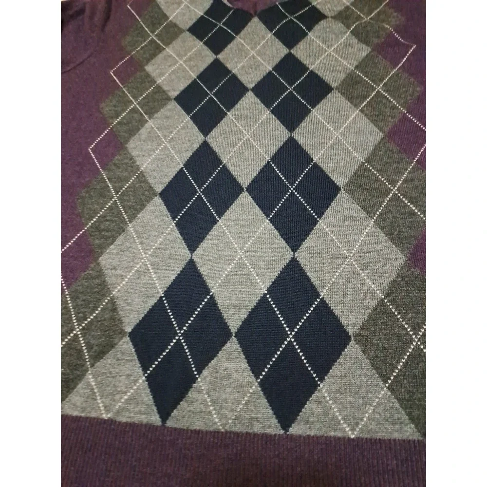 Banana Republic Mens Purple Argyle Extra Fine Merino Wool V-Neck Sweater Large